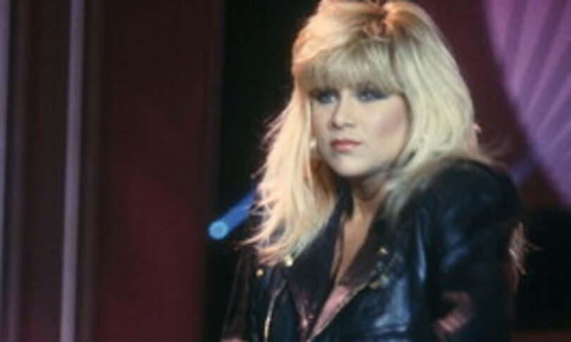 samantha fox scatena rissa su volo arrestata