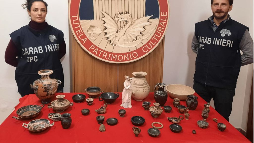 Esportavano reperti archeologici, 4 arresti e 32 indagati